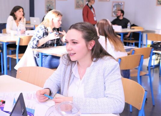CAREER MEETING : Rencontre entre entreprises et étudiants