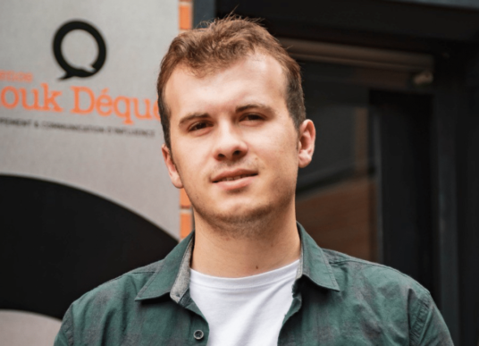 Lucas, étudiant de 4e année, Community manager chez Anouk Déqué