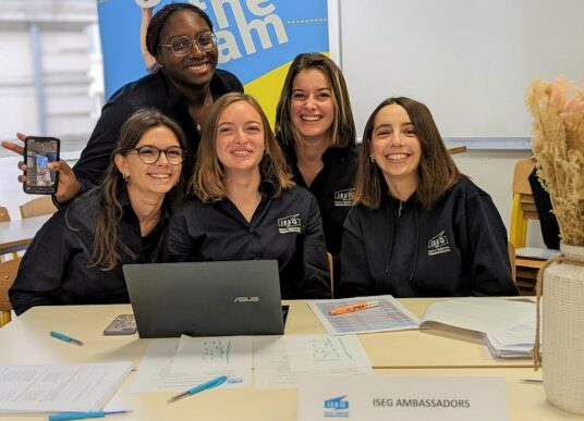 Les étudiants de l’ISEG Nantes choisissent leur association et leur engagement !
