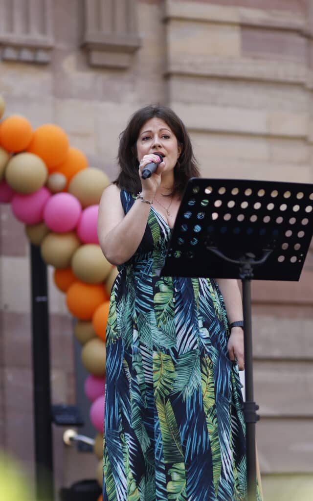 olivia costa - chanteuse et reprise