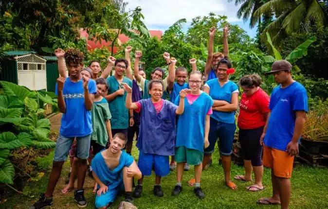 Margaux Béalé en mission humanitaire à Tahiti !