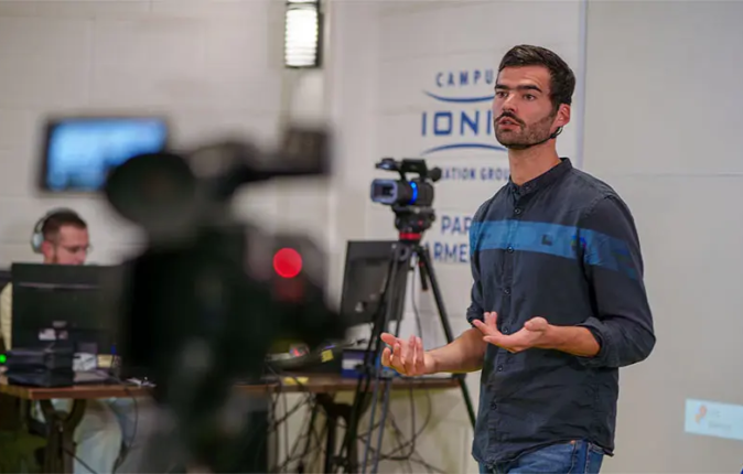 InfiniTalks | Fake news, IA et désinformation