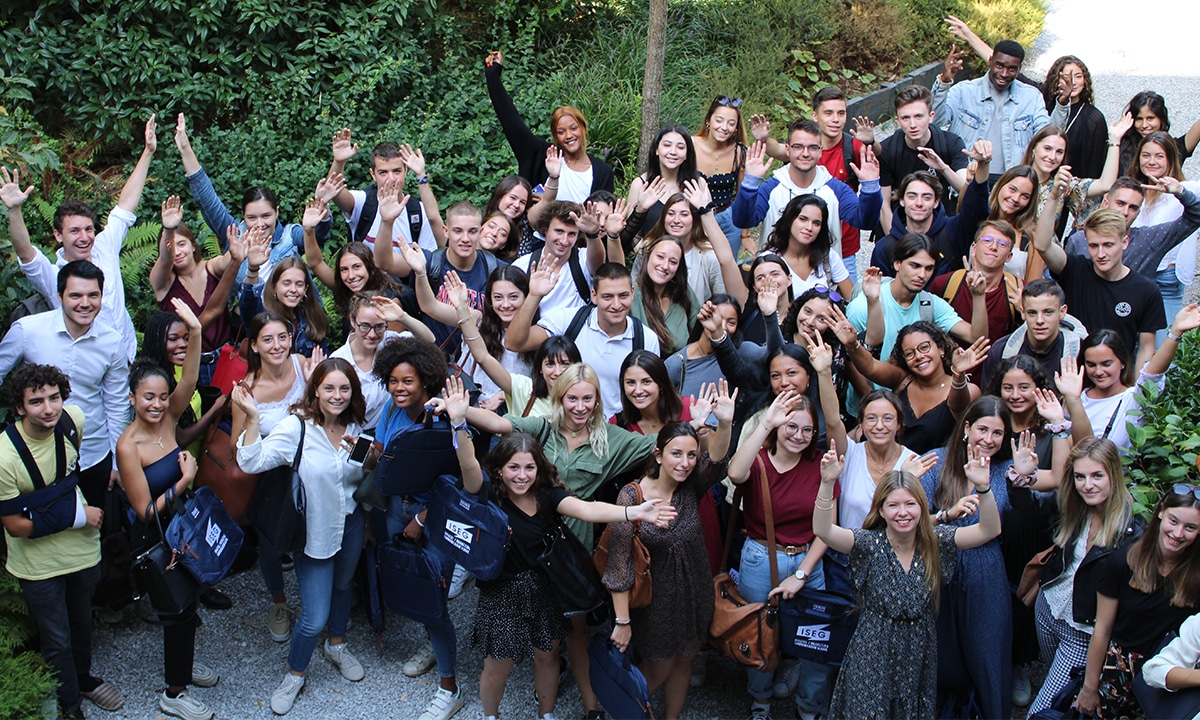 CREATIVE WEEK : une semaine de team building pour les étudiants de 1re année