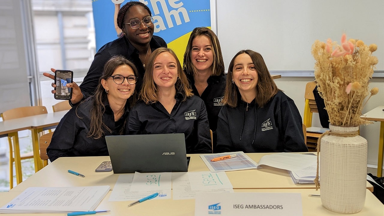 Les étudiants de l’ISEG Nantes choisissent leur association et leur engagement !