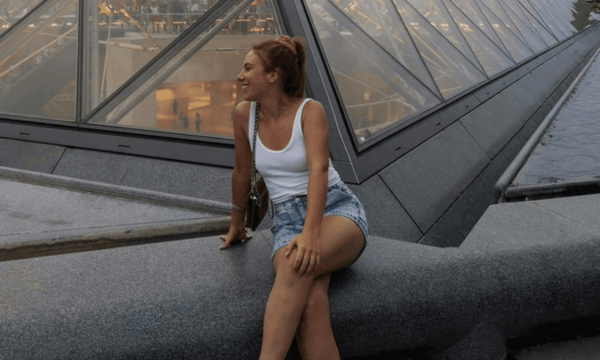 Noa, étudiante de 5e année nous parle de son parcours.