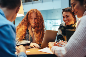 Les Bachelors professionnels en marketing, évenementiel et business