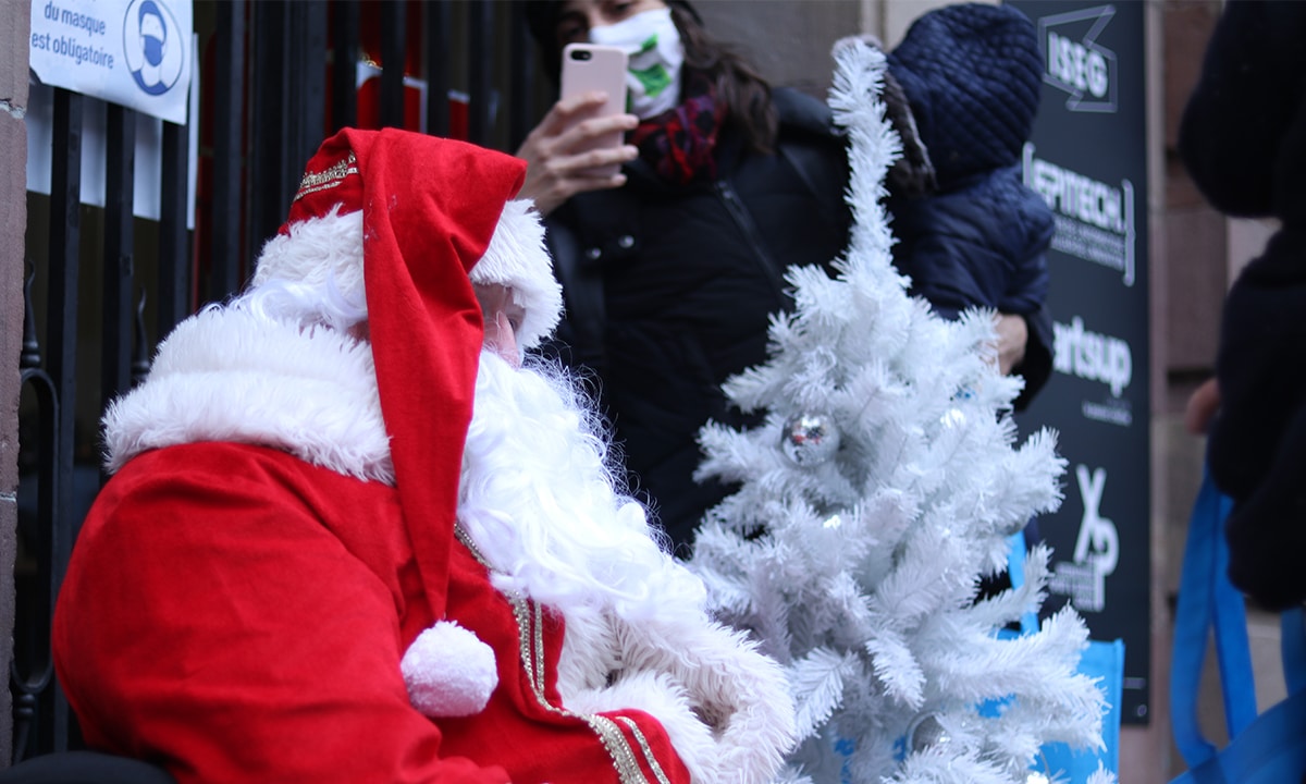 Le Père Noël est bien arrivé à l’ISEG Strasbourg !